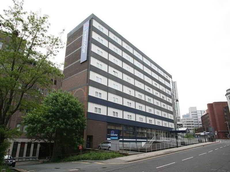 Travelodge Manchester Central Salford  Extérieur photo