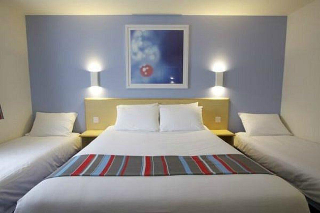 Travelodge Manchester Central Salford  Extérieur photo