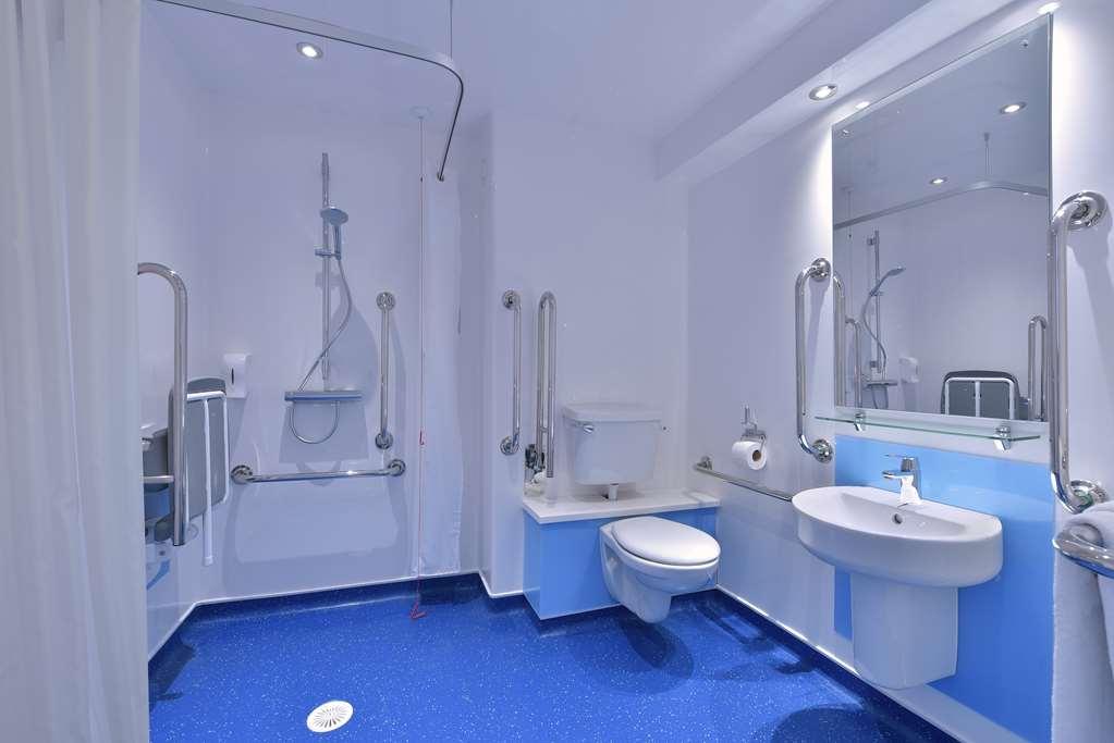 Travelodge Manchester Central Salford  Chambre photo