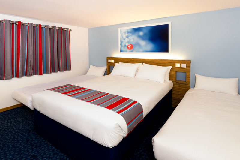 Travelodge Manchester Central Salford  Extérieur photo