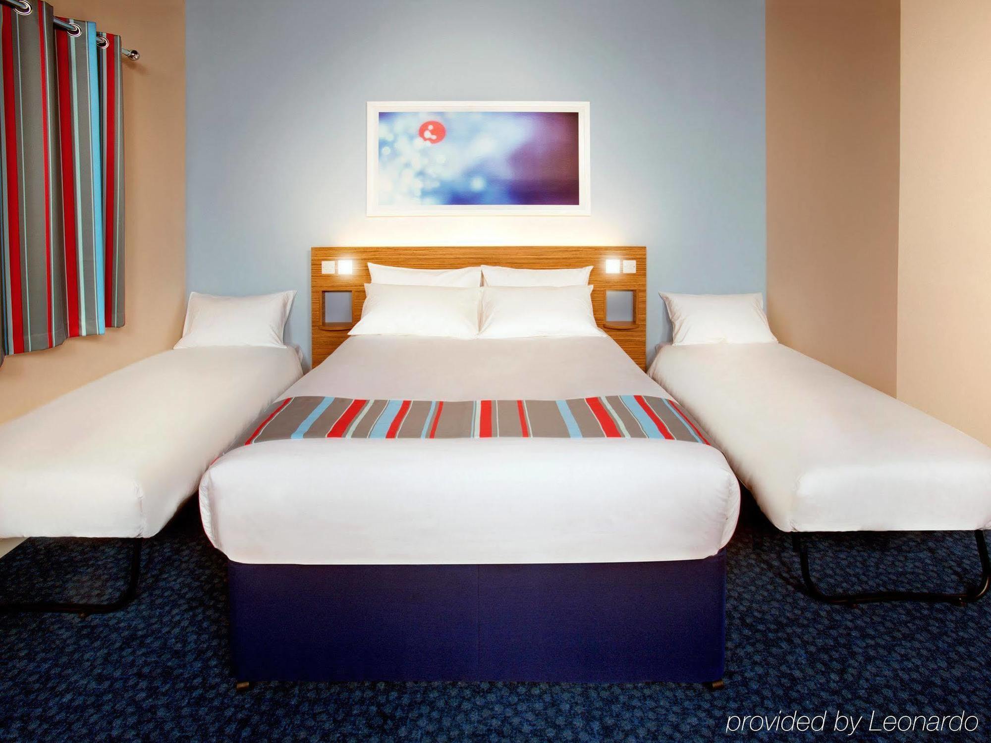 Travelodge Manchester Central Salford  Extérieur photo