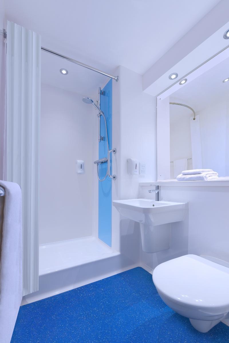 Travelodge Manchester Central Salford  Extérieur photo